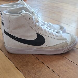 YOUTH High-Top Nike Blazers